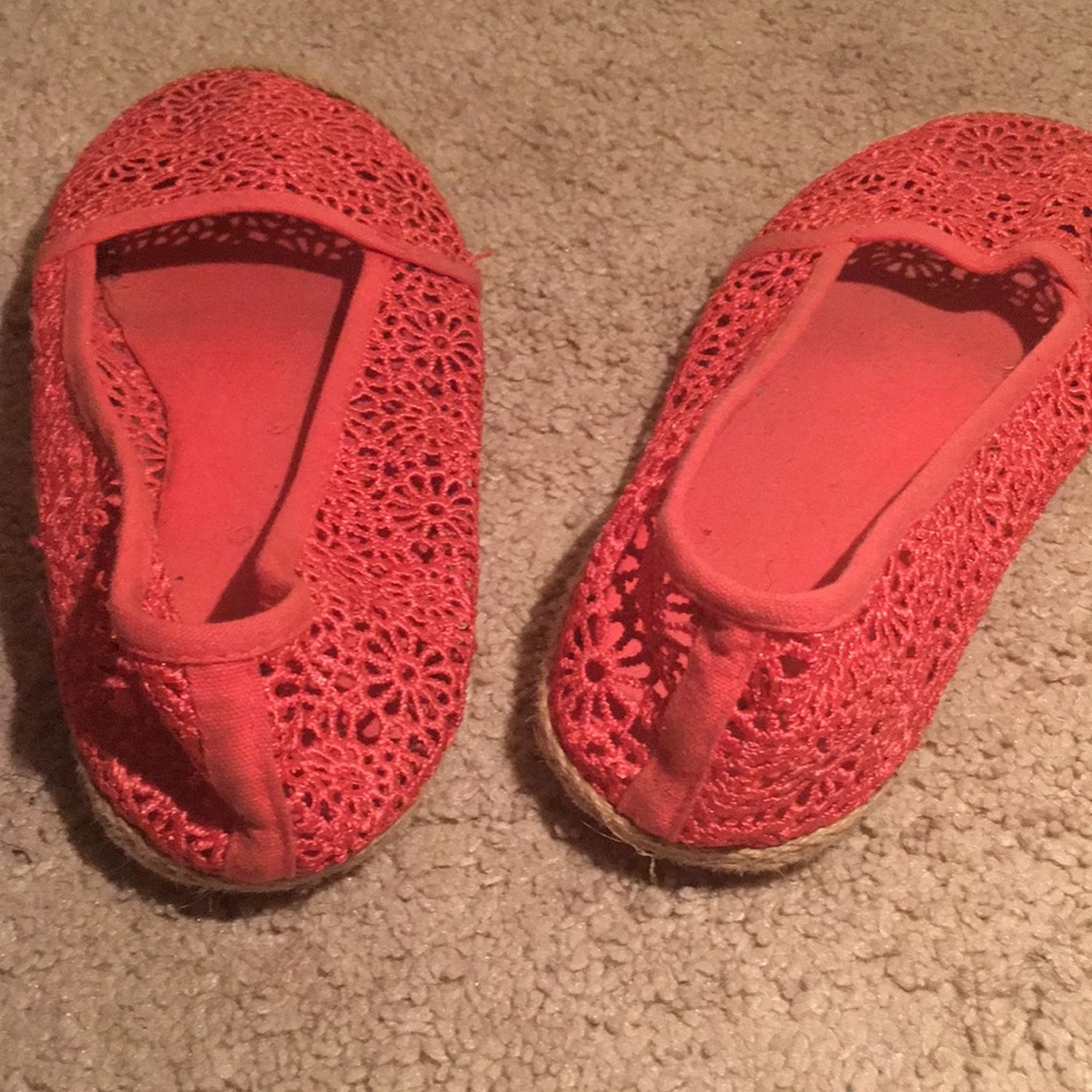 Shoes - Picture 2 of 2